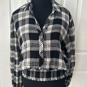 1 State Plaid Button-Up cropped Top XL